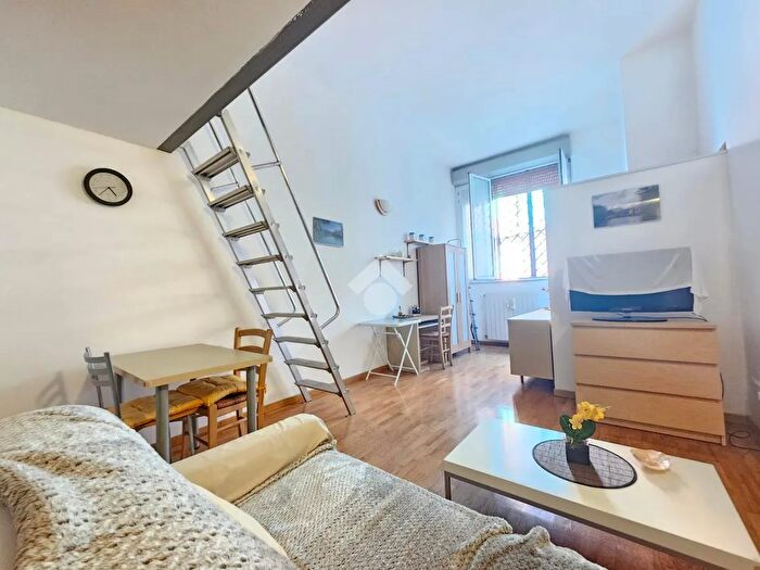 Appartamento monolocale in vendita in Via Isocrate, Milano