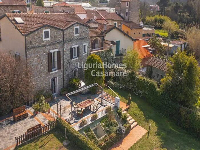 Appartamento con 15 locali in vendita in Frazione Bossoleto, Villanova DAlbenga