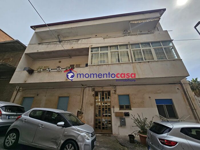 Appartamento quadrilocale in vendita in Via Reggio Campi II Tronco, Reggio Calabria