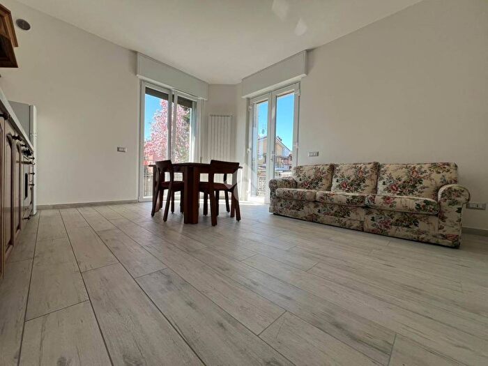 Appartamento bilocale in affitto in Via Tonale, Carugate