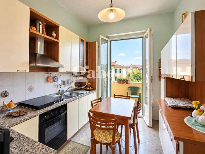 Appartamento trilocale in vendita in Via Giuseppe Pescetti, Firenze