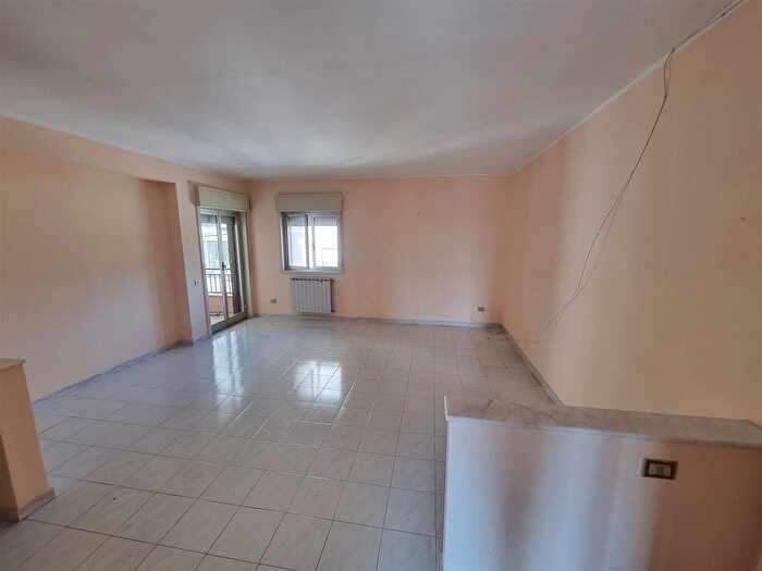 Appartamento quadrilocale in vendita in Via Parri, Caltanissetta