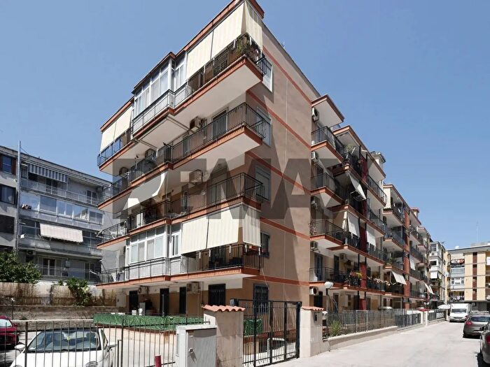 Appartamento con 5 locali in vendita in Via Giuseppe Fanelli a, Bari