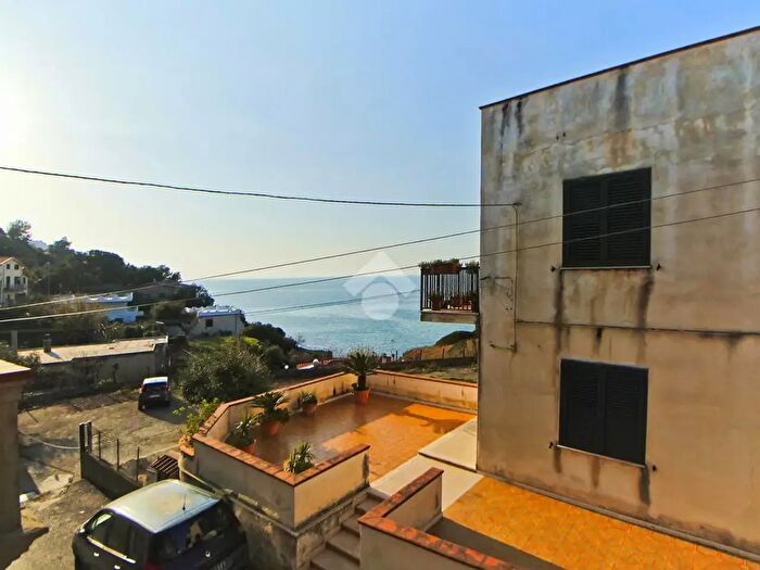 Appartamento bilocale in vendita in Via Enea, Centola