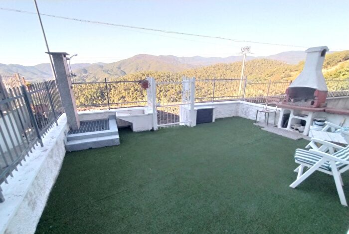 Casa trilocale in vendita in Via Nostra Signora del Monte, Savona