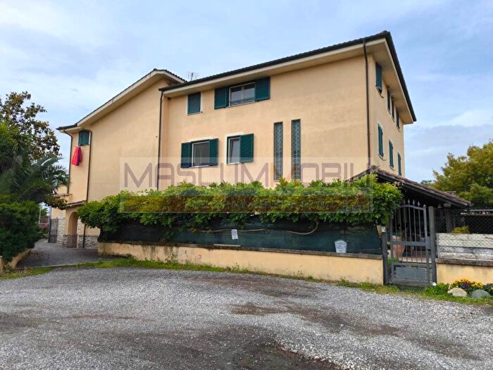 Appartamento trilocale in affitto in Via Milano, Fiano Romano