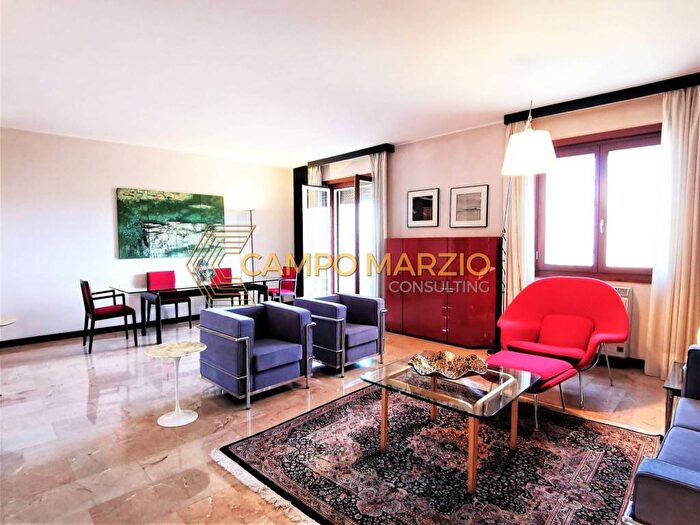 Appartamento con 6 locali in affitto in Via Elio Vittorini, Fonte Ostiense, Roma