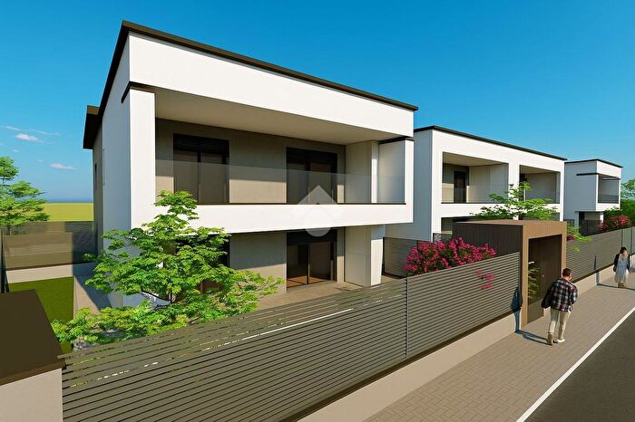 Appartamento quadrilocale in vendita in Via Benedetto Croce, Casirate DAdda