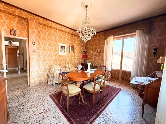 Appartamento quadrilocale in vendita in Via Tanaro, Arezzo