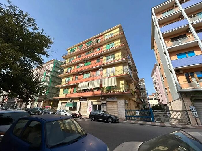 Appartamento trilocale in affitto in Via Lungomare Colombo, Salerno