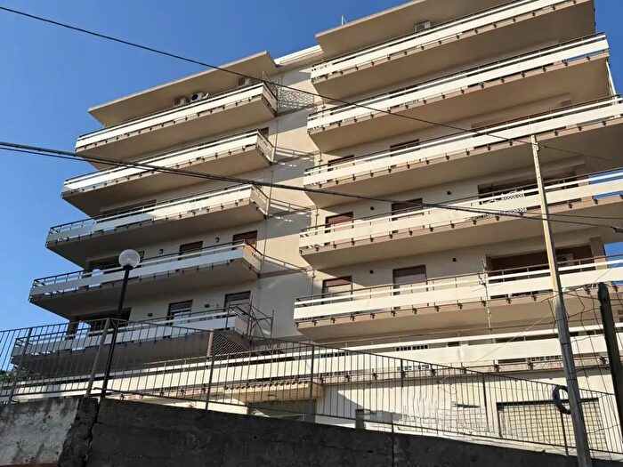 Appartamento trilocale in vendita in Messina