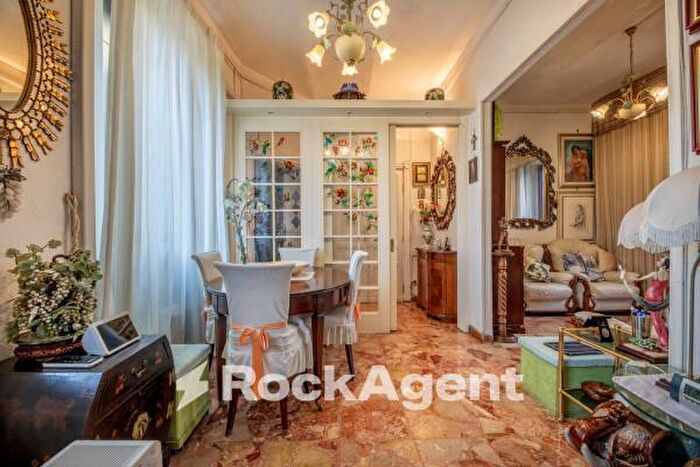 Appartamento trilocale in vendita in Via Giovanni Lanza, Roma