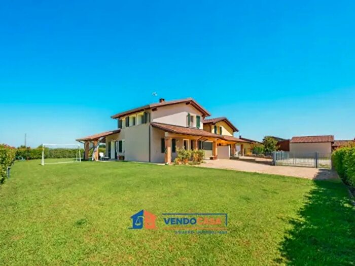 Casa quadrilocale in vendita in Via John Fitzgerald Kennedy, Quargnento