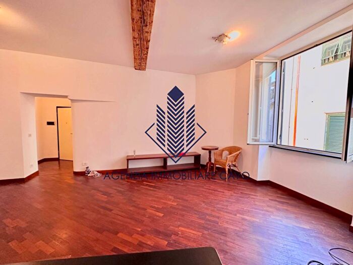 Appartamento bilocale in affitto in Via Aprile, Centro Città, Genova