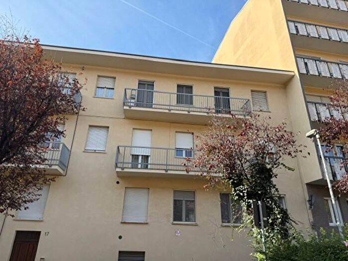 Appartamento bilocale in affitto in Piazza Silvio Pellico, Centro Storico, Chieri