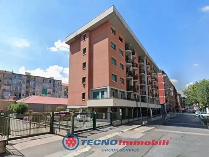Appartamento con 5 locali in vendita in Via Giovanni Poggio, Torino