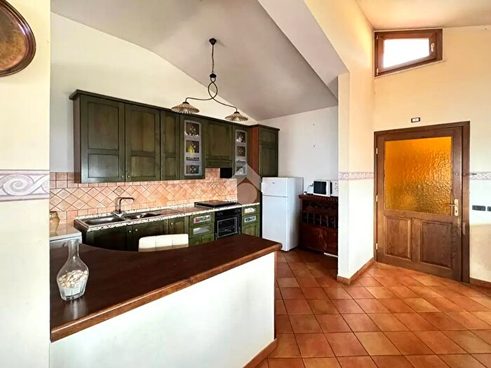 Appartamento con 5 locali in vendita in Via Casali, Sezze