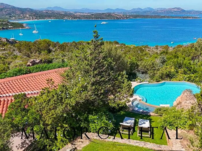 Casa con 5 locali in vendita in Punta Molara, San Teodoro