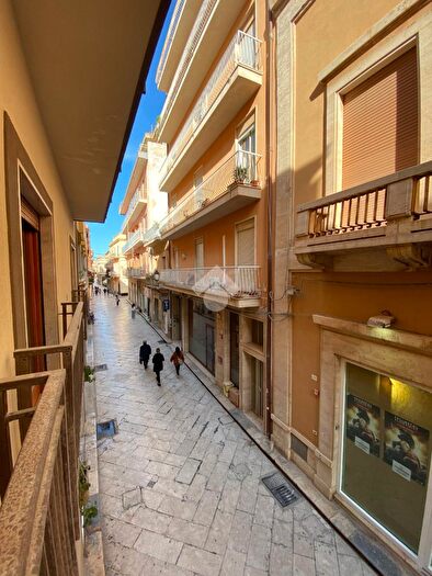 Appartamento quadrilocale in affitto in Via XI Maggio, Marsala