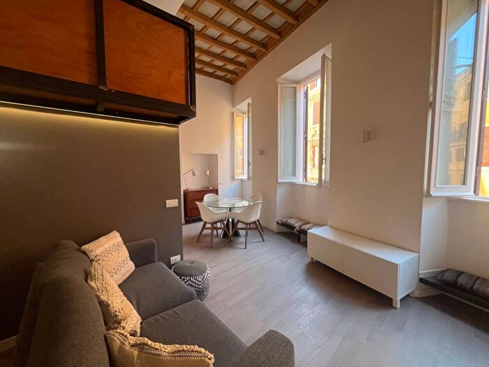 Appartamento monolocale in affitto in Via di Capo le Case, Spagna, Roma