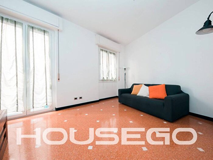 Appartamento trilocale in affitto in Via di Fossatello, Maddalena, Genova