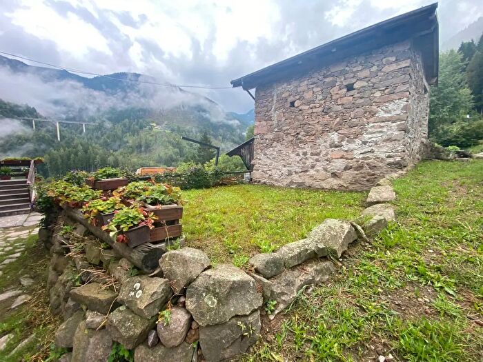 Appartamento trilocale in vendita in Segonzano