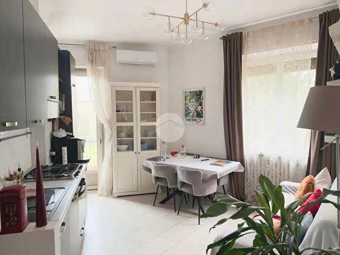 Appartamento bilocale in affitto in Viale Caterina da Forlì, Milano