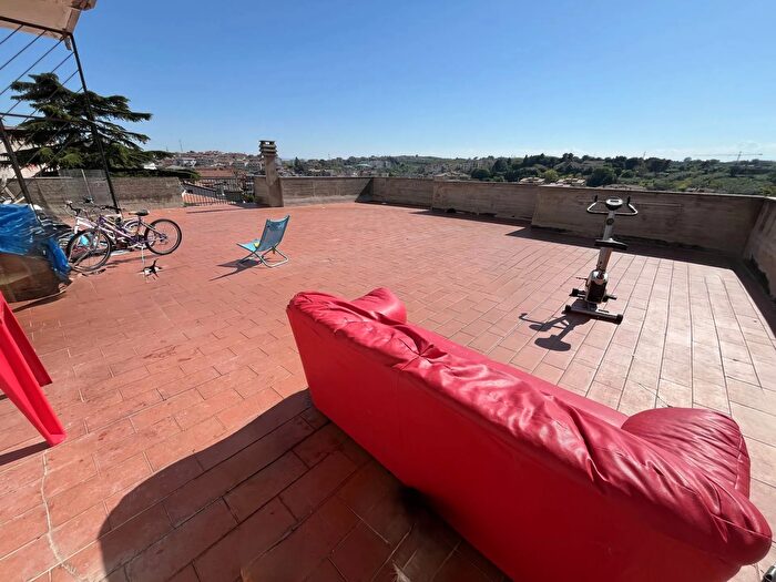 Appartamento con 5 locali in vendita in Via Antonio Marchesani, Vasto