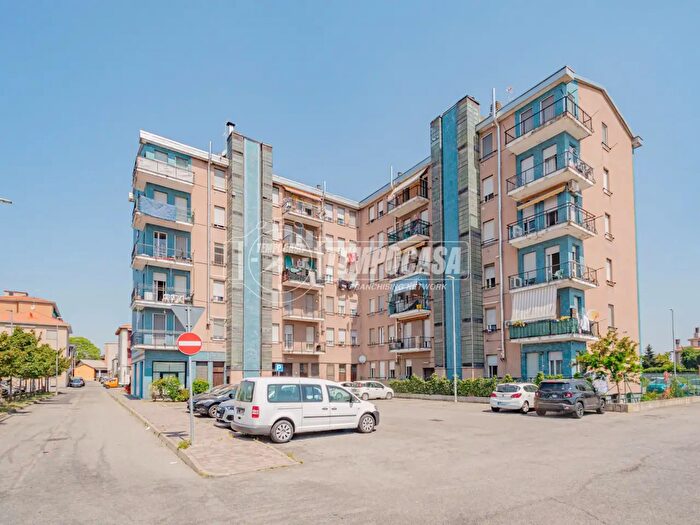 Appartamento trilocale in vendita in Corso Milano C, Vigevano