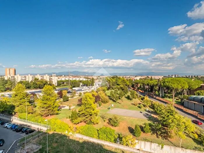 Appartamento quadrilocale in vendita in Via Pian di Sco, Roma