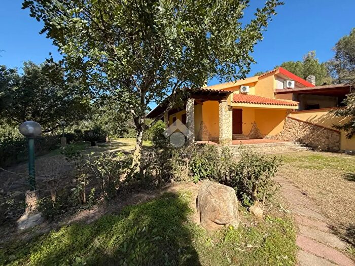 Casa trilocale in vendita in Viale dei Carrubbi, Villasimius