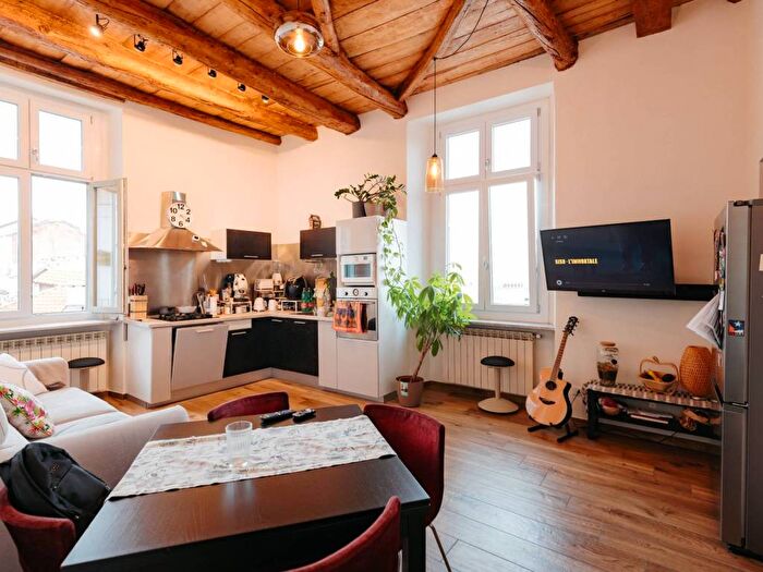 Case in Vendita e in Affitto - 2