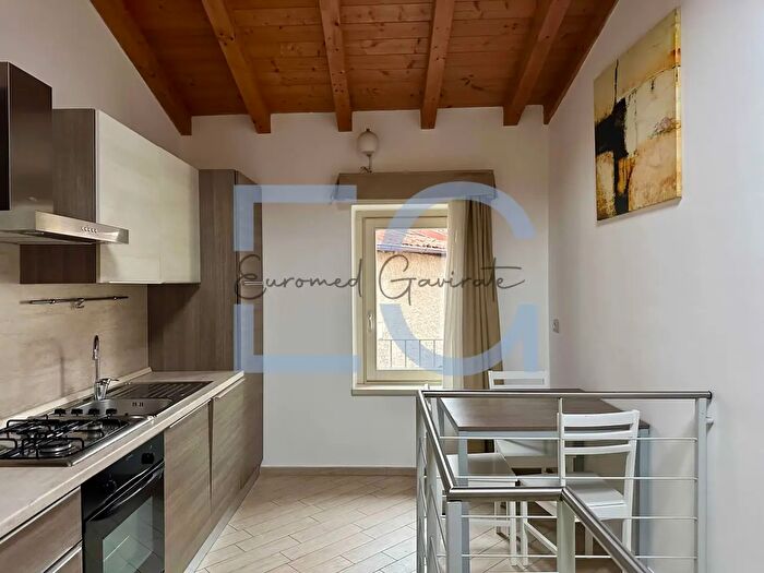 Appartamento bilocale in affitto in Via Cavour, Gavirate