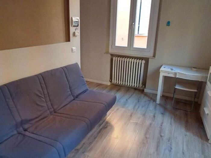 Appartamento monolocale in affitto in Via del Voltone, Centro Storico, Modena
