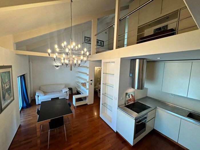 Appartamento trilocale in affitto in Via Arcivescovado, Torino