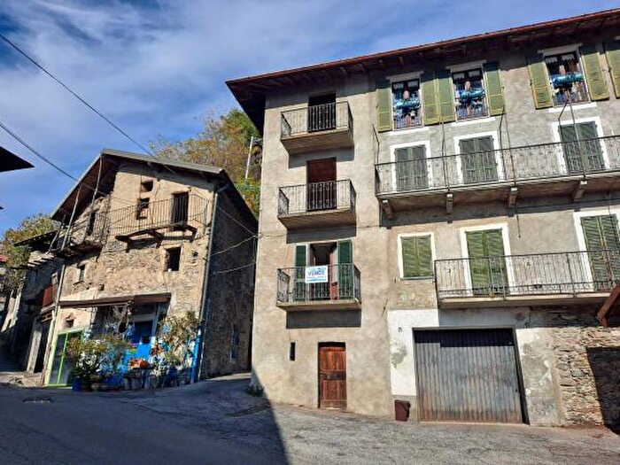 Appartamento quadrilocale in vendita in Località Ronchi, Gravedona ed Uniti