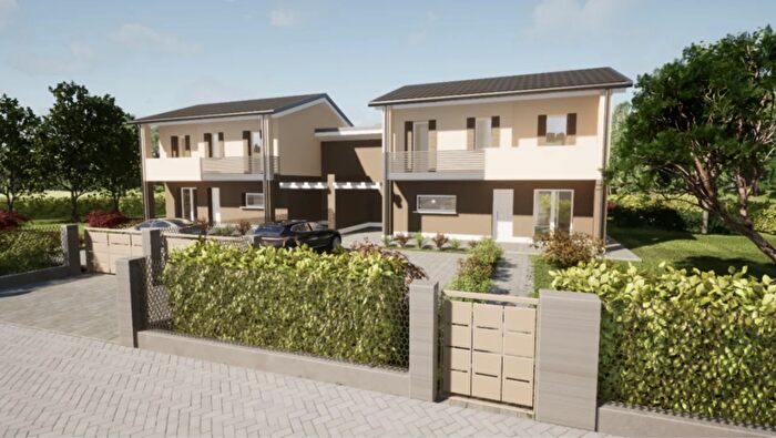 Casa quadrilocale in vendita in Via Madonna della Salute, Padova