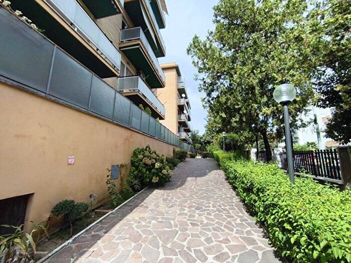 Appartamento trilocale in affitto in Via Mattia Battistini, Battistini Primavalle, Roma