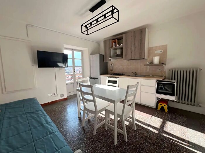 Appartamento bilocale in affitto in Via Patrioti, Perosa Argentina