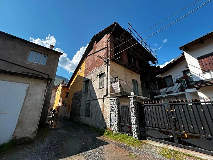 Casa quadrilocale in vendita in Vicolo Solferino, SantAntonino Di Susa