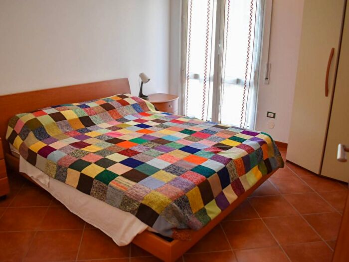 Appartamento trilocale in affitto in Via Felice Isnardi, Centro, Cogoleto