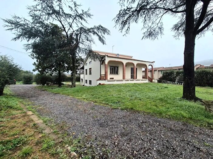 Casa con 9 locali in vendita in a della Gianna, Capannori