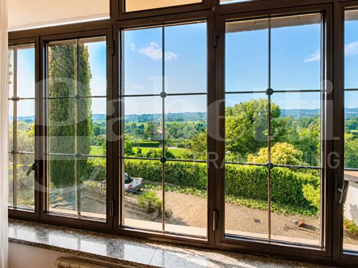 Casa con 6 locali in vendita in Via Almese, Caselette