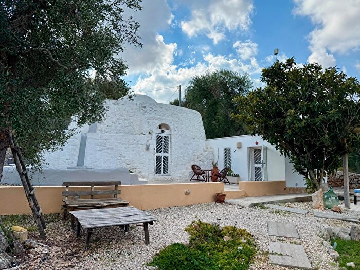 Casa quadrilocale in vendita in Contrada Badessa, Ostuni