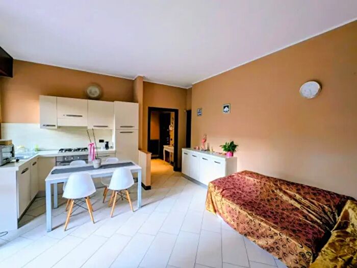 Appartamento bilocale in vendita in Via Bollini, Legnano