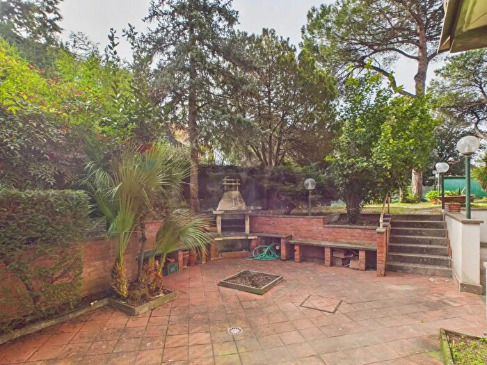 Appartamento trilocale in vendita in Via Aurelia, Roma