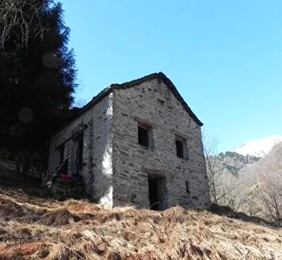 Casa in vendita in Meula Cravagliana Vercelli Piemonte Italia, Cravagliana