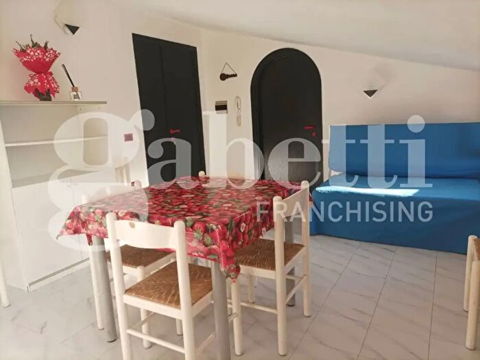 Appartamento bilocale in vendita in Viale Colombo Snc, Quartu SantElena