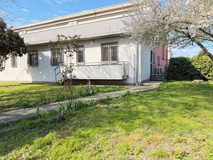 Appartamento trilocale in affitto in Via Guido Rossa, Cedrate, Gallarate