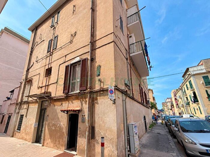 Appartamento monolocale in affitto in Via Eurialo, Bagnoli, Napoli